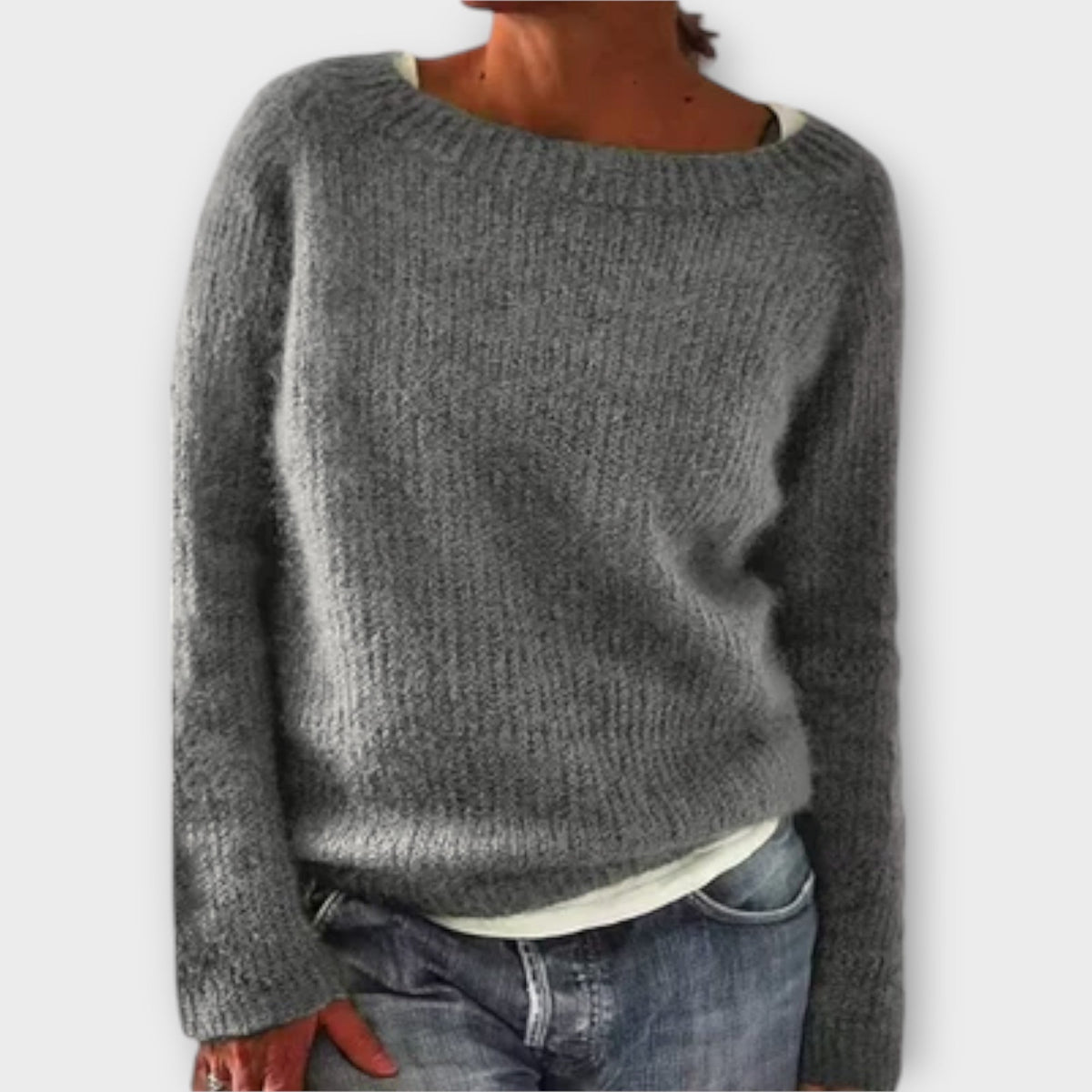 Fiona | Classic Crew Neck Knit Sweater