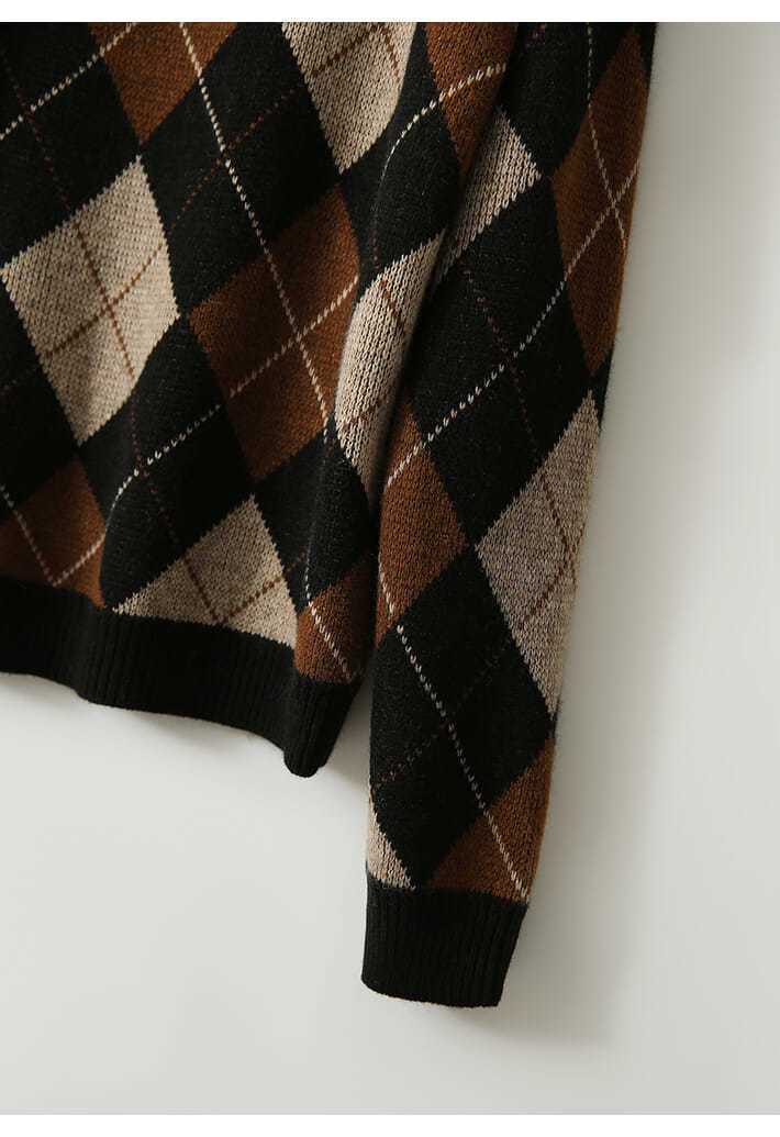 Pearl | Brown Argyle Knit Sweater